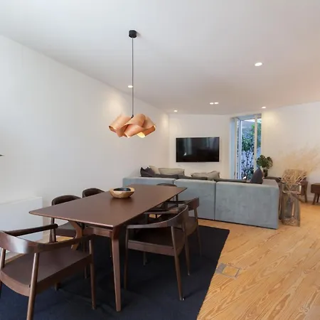 Lägenhet Flh Elegance With Pool & Parking - Non Touristic