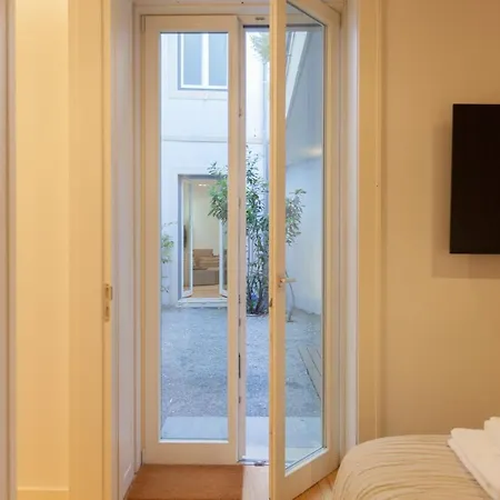 Flh Elegance With Pool & Parking - Non Touristic Lisbon