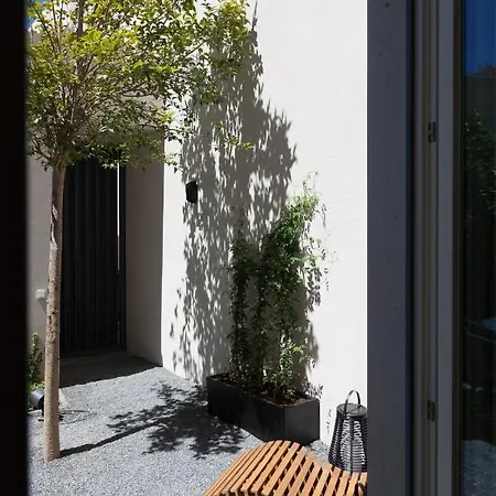 Flh Elegance With Pool & Parking - Non Touristic Apartment Lisbon